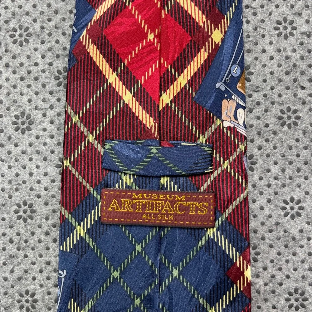 Vintage NEW Museum Artifacts Mens Silk Tie Golf Scenes Plaid Burgundy Navy Blue